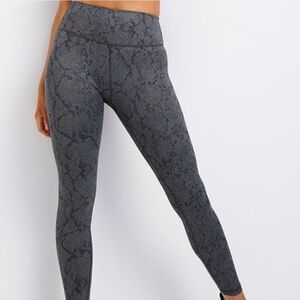 All Fenix Charcoal Python 7/8 Leggings